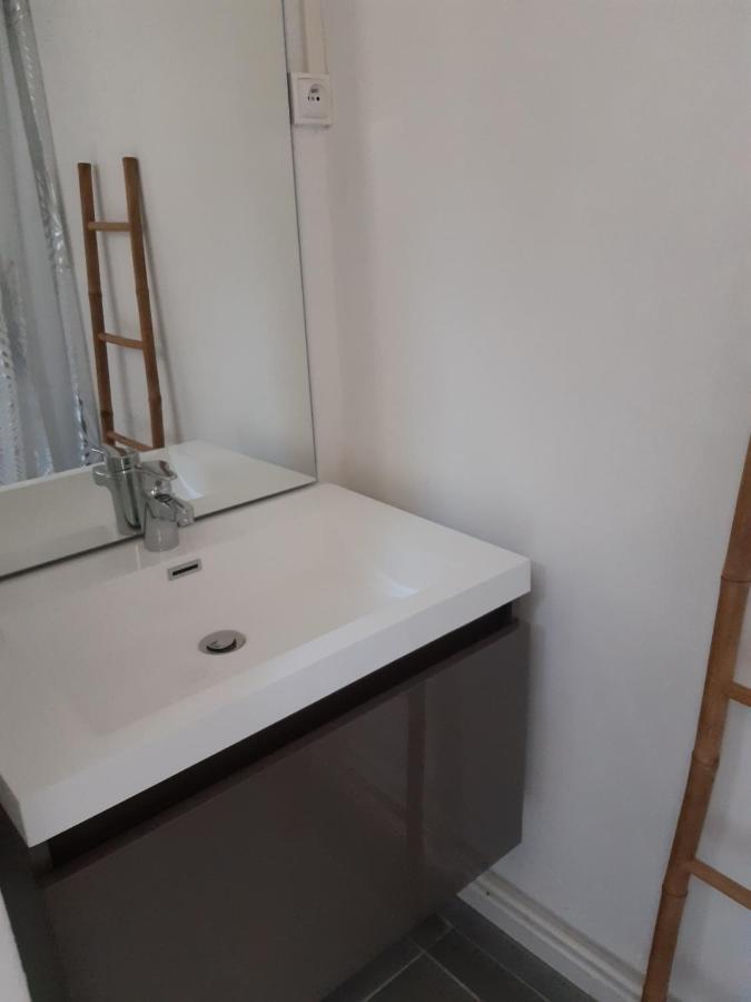 Вилла Maison A La Tour Du Pin Экстерьер фото